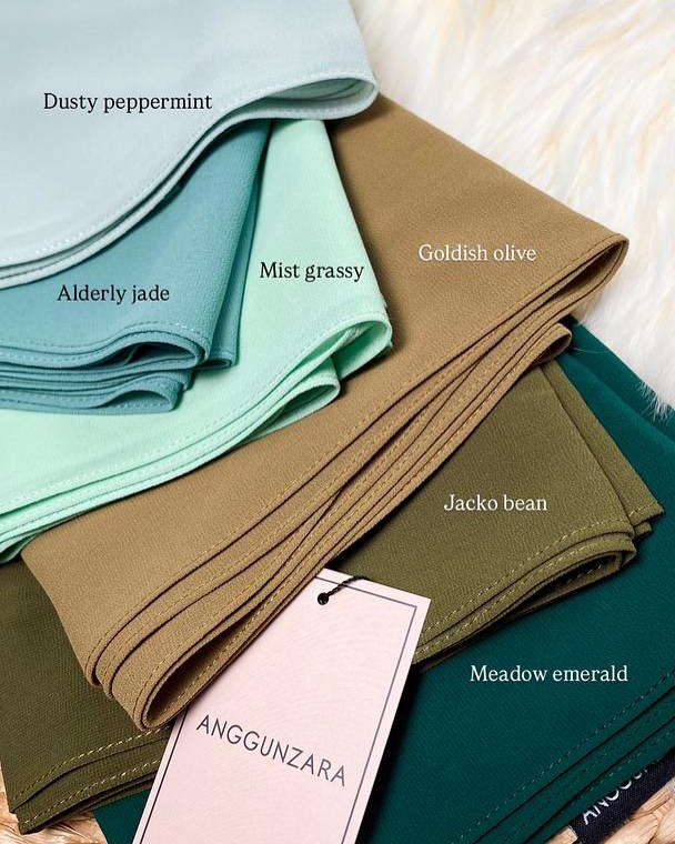 ANGGUNZARA’s Signature - Premium Kate.
It gives you plenty of freedom to style it however way you want to ˖ ࣪⊹𐙚
𐙚 Unique custom shape - Oval & Curved Edge
𐙚 Beautiful drapes
𐙚 Flowy
𐙚 Easy to style
𐙚 Neat babyseam finishing
𐙚 More coverage
𐙚 Minimal ironing
Material: High Quality Georgette Chiffon
Measurement: 2m x 0.7m
ꨄ︎COMBO 3 for RM100. Voucher code: COMBOPK ꨄ︎
Purchase Thru:
✨Website: https://www.anggunzara.com/product-category/premium-kate/
✨Shopee : https://shopee.com.my/anggunzara.os
✨Whatsapp: wasap.my/60104595525
✨Official Agents : @miminadiya